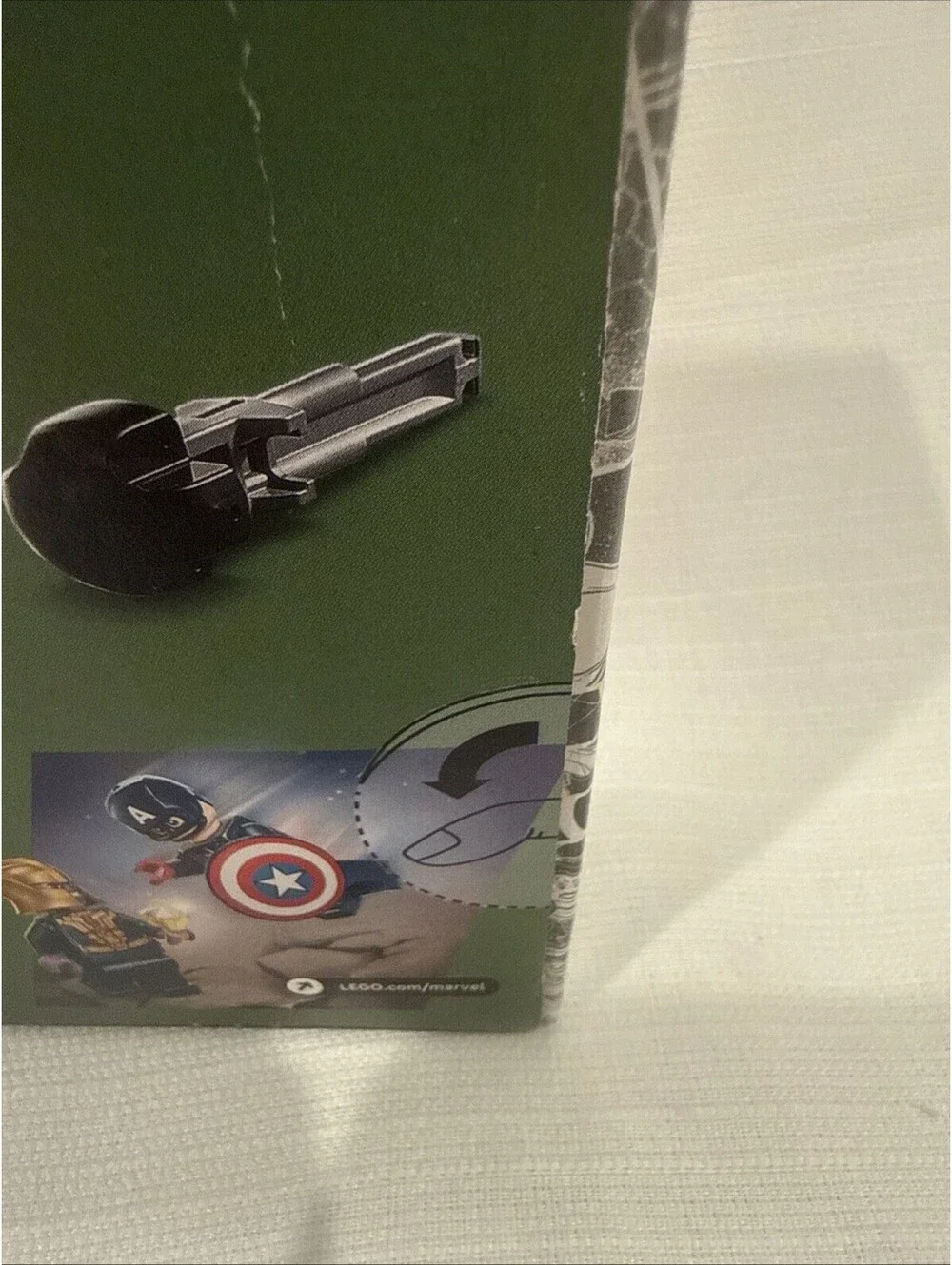 LEGO® Marvel Captain America vs. Thanos 76319